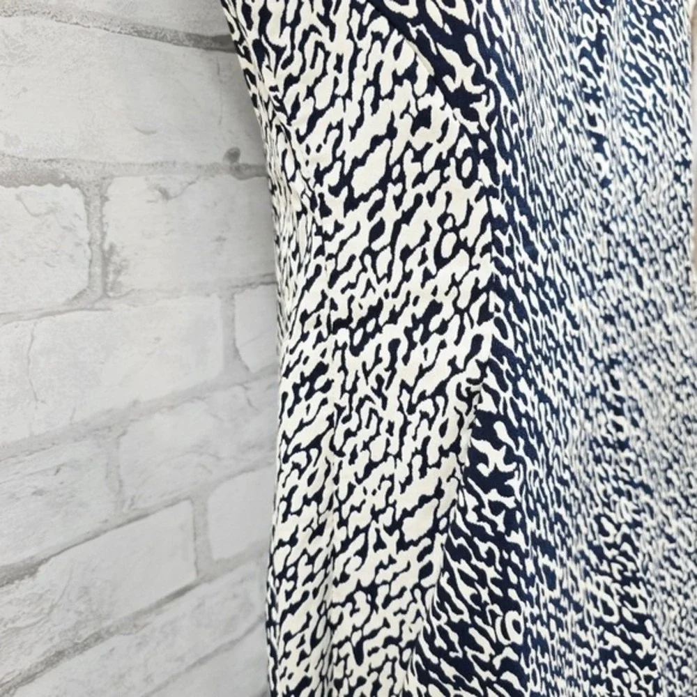 Diane von Furstenberg Navy White Snake Wave Jacquard Sheath Dress 12 D6758298S13